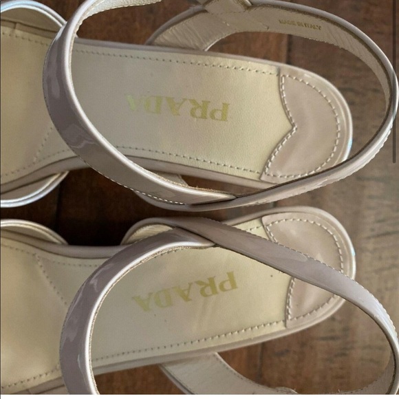Nude patent leather Prada cork wedges - Picture 3 of 5